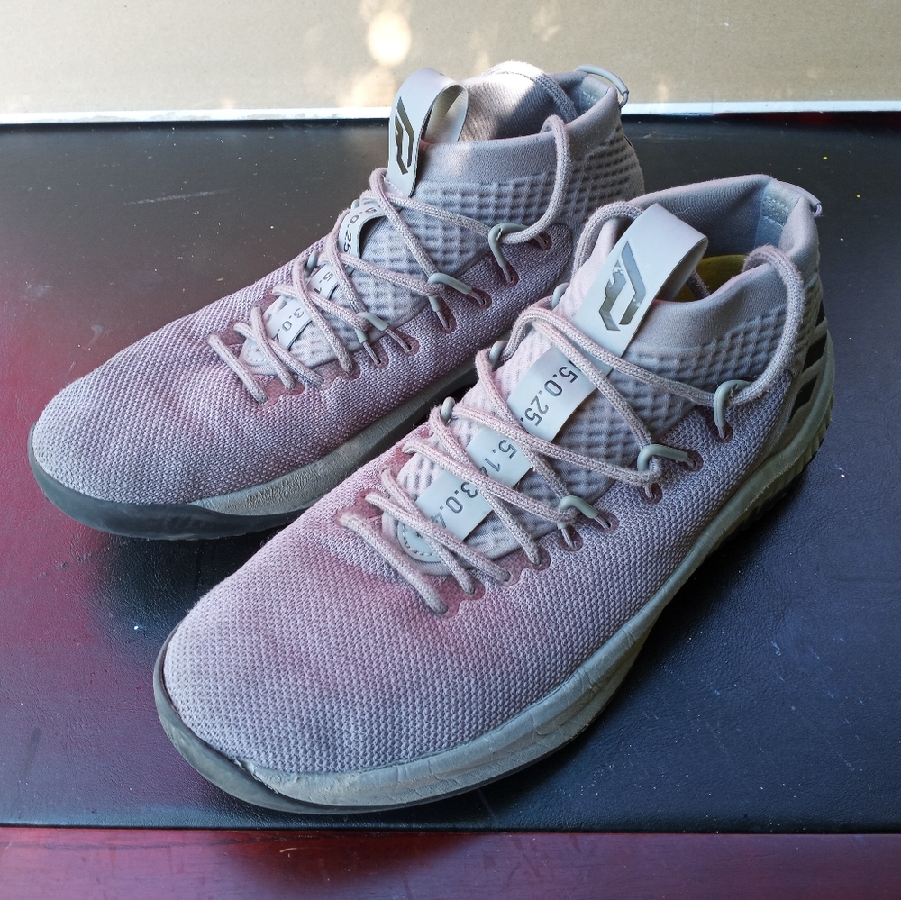 Adidas YKWTII Dame 4 basketball shoes